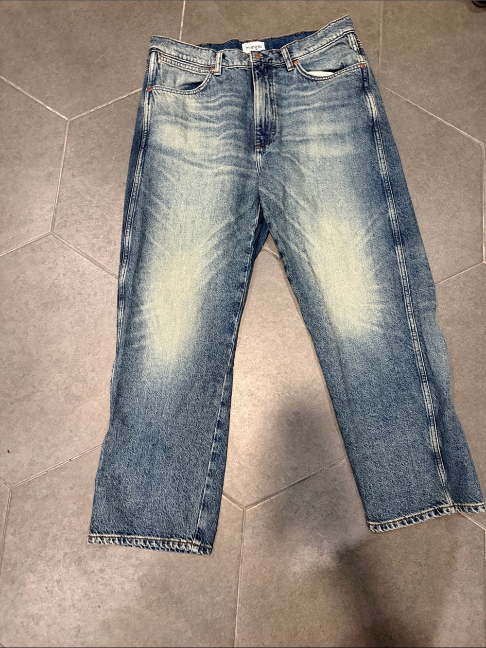Wrangler Men's Light Blue Relaxed Straight Jeans